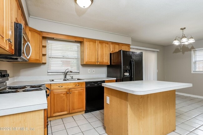 Photo - 7930 Rondeau Dr E