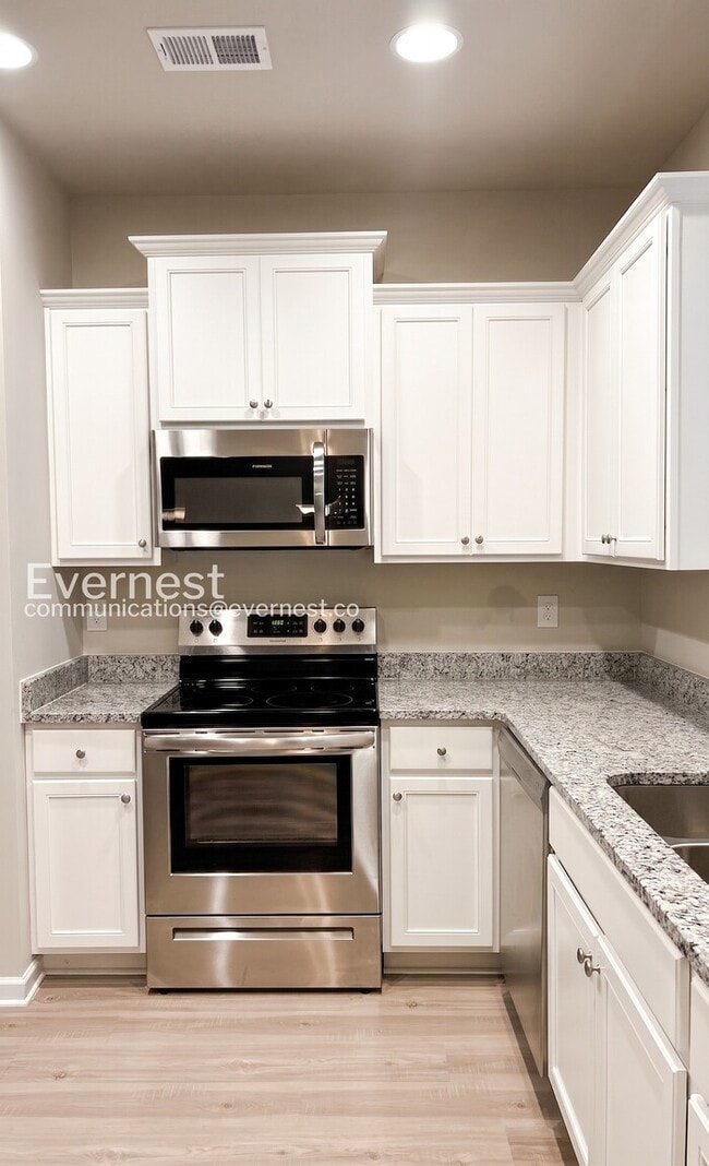Photo - 4-Bed/2-Bath/Pet Friendly/Available Soon!