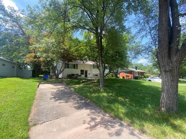 Photo - PRICE REDUCTION! A spacious three bedroom/...