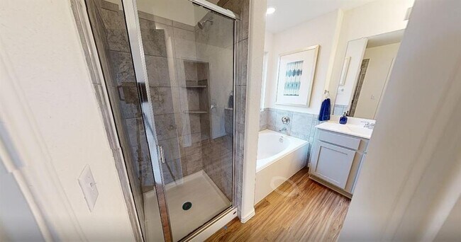 Photo - 1712 Boggy Crk Rnch Rd