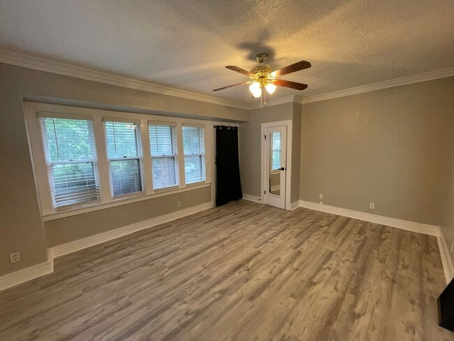 Photo - 2960 N 6th St Unit 2960 N 6th St