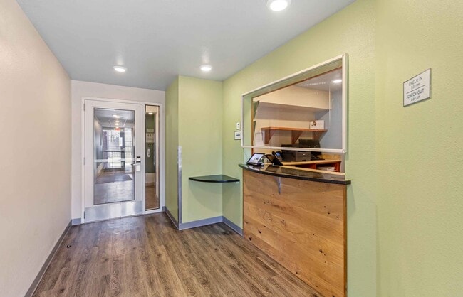 Photo - Furnished Studio-Cleveland - Mentor