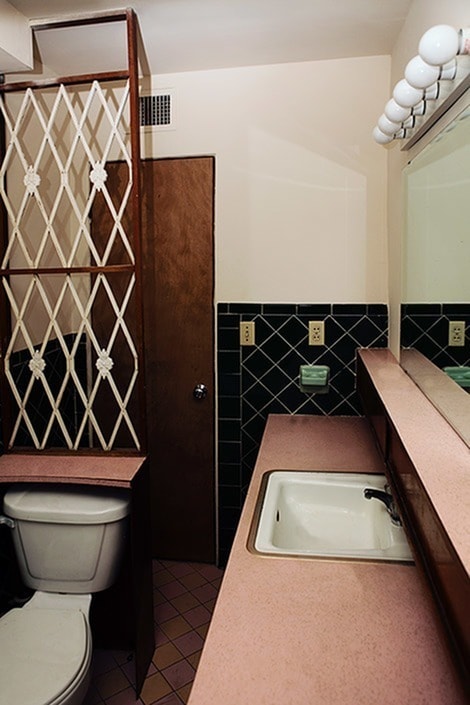 Baño - East Manor Apartments