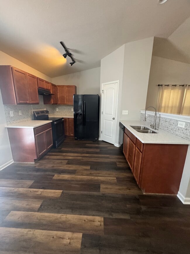 Photo - 1617 Friendly Rd