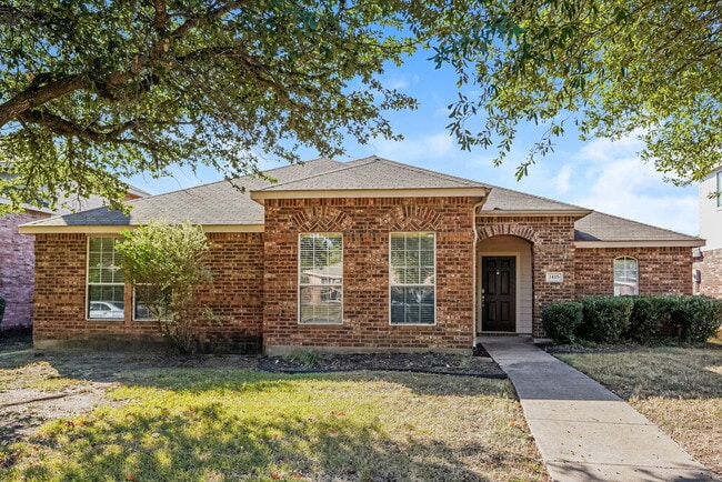 Building Photo - 1415 Heather Ridge Dr