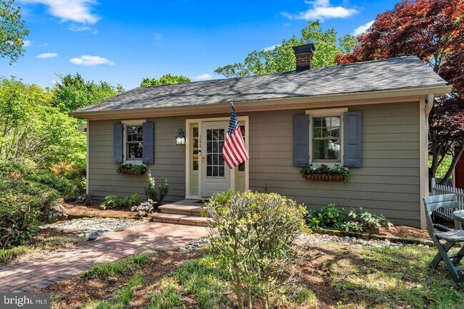 Photo - 155 Ridgeway Cir