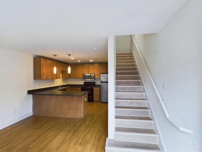 Photo - 711 W 32nd St Unidad 143
