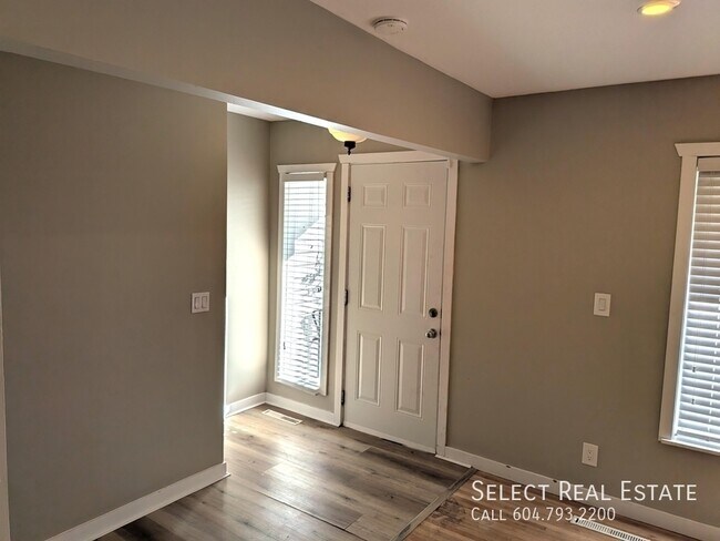 Photo - 9715 Carleton St Unit A