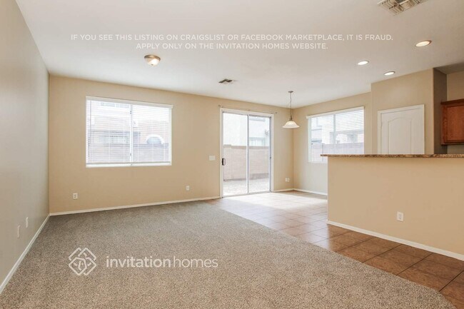 Photo - 4825 W Ellis St