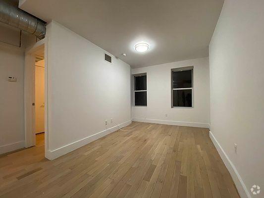 Building Photo - 3 bedroom in New York NY 10035 Unit 3 Rental