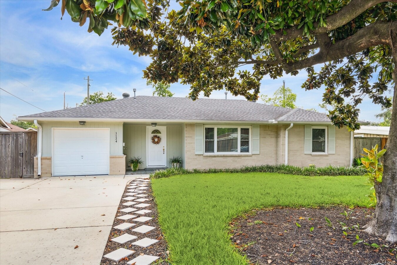 Photo - 1124 Springrock Ln