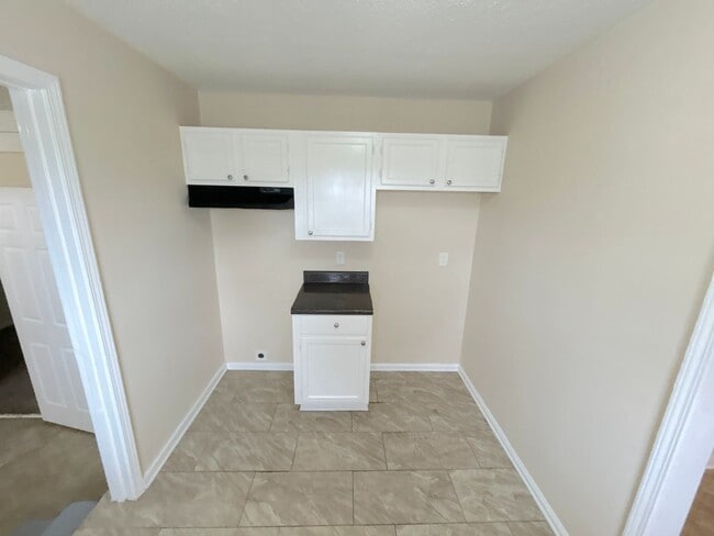 Photo - 4376 Willow Rd