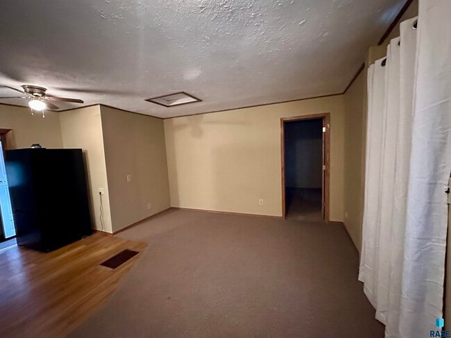 Photo - 820 N Cedar St