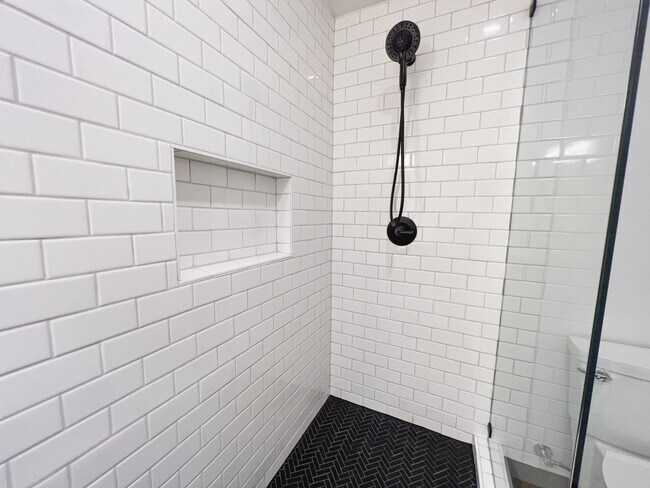 Photo - 5544 Willis Ave Unit Guest House