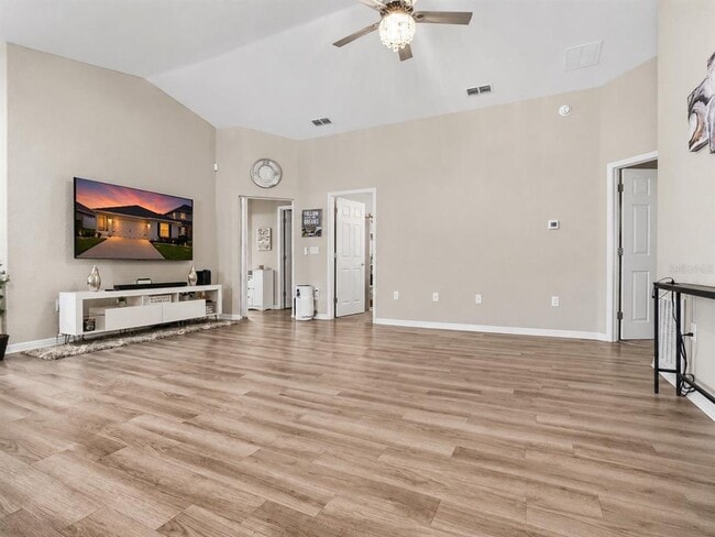 8016 Diamond Creek Ln