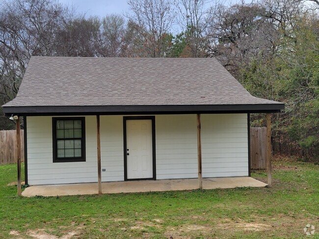 Building Photo - 18060 County Road 1100 Unit 2 Rental