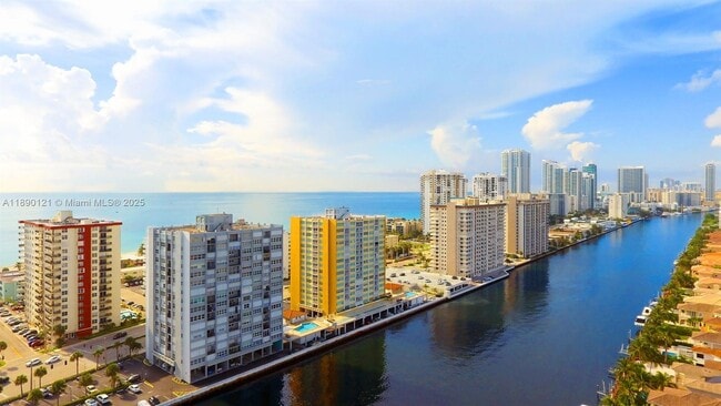 Building Photo - 1410 S Ocean Dr Unit 308
