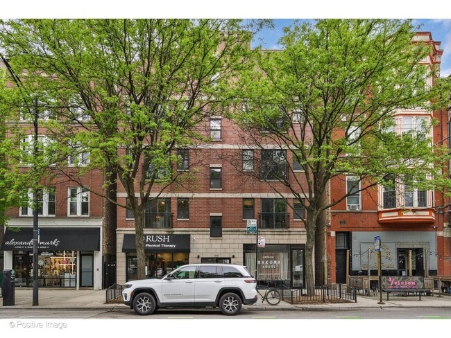 Building Photo - 1751 W Division St Unit 2E