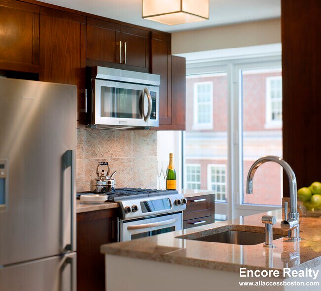 Photo - 135 Clarendon St Unidad 11Z