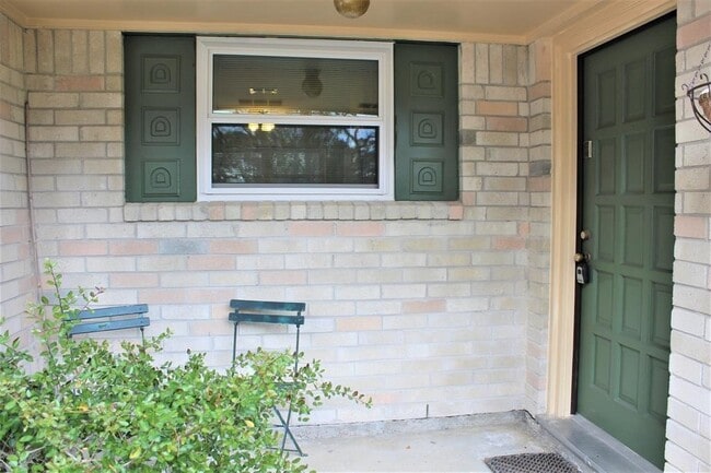 Photo - 3306 Roaming Woods Ln