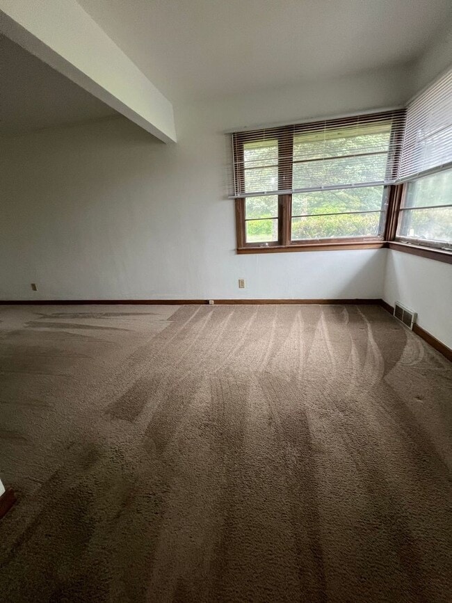 Photo - 2 Bedroom 1 Bath Single Family Home Available!