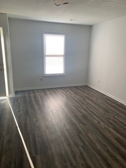 Photo - 1020 B's Barbeque Rd