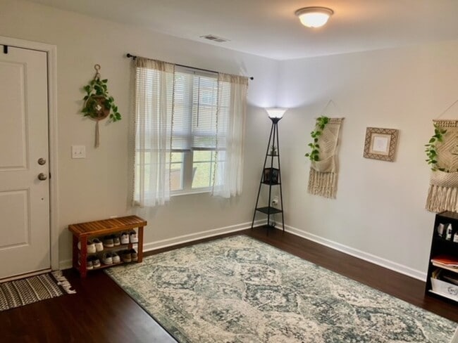 Photo - 811 Millsgrove Ct