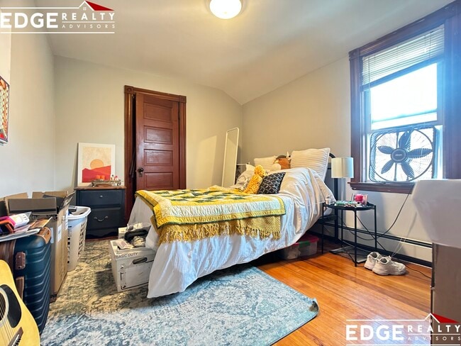 Photo - 19 Mapleton St Unit 1