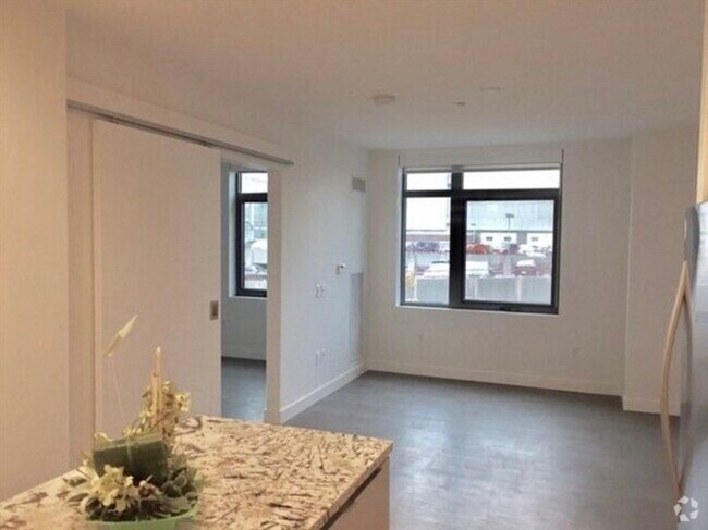 Building Photo - 80 Fenwood Rd Unit 716 Rental