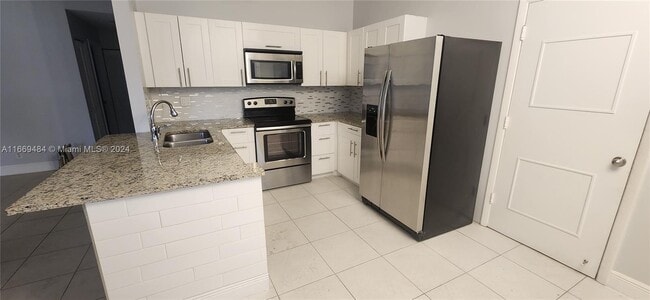 Photo - 10539 Country Club Ter