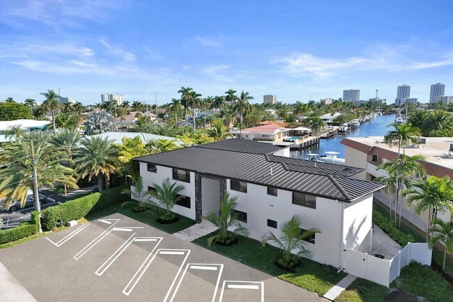 Building Photo - 840 SE 22nd Ave Unit 7