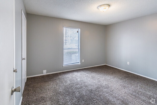 2 BR, 2 BA - 980SF - Deerfield Apartments