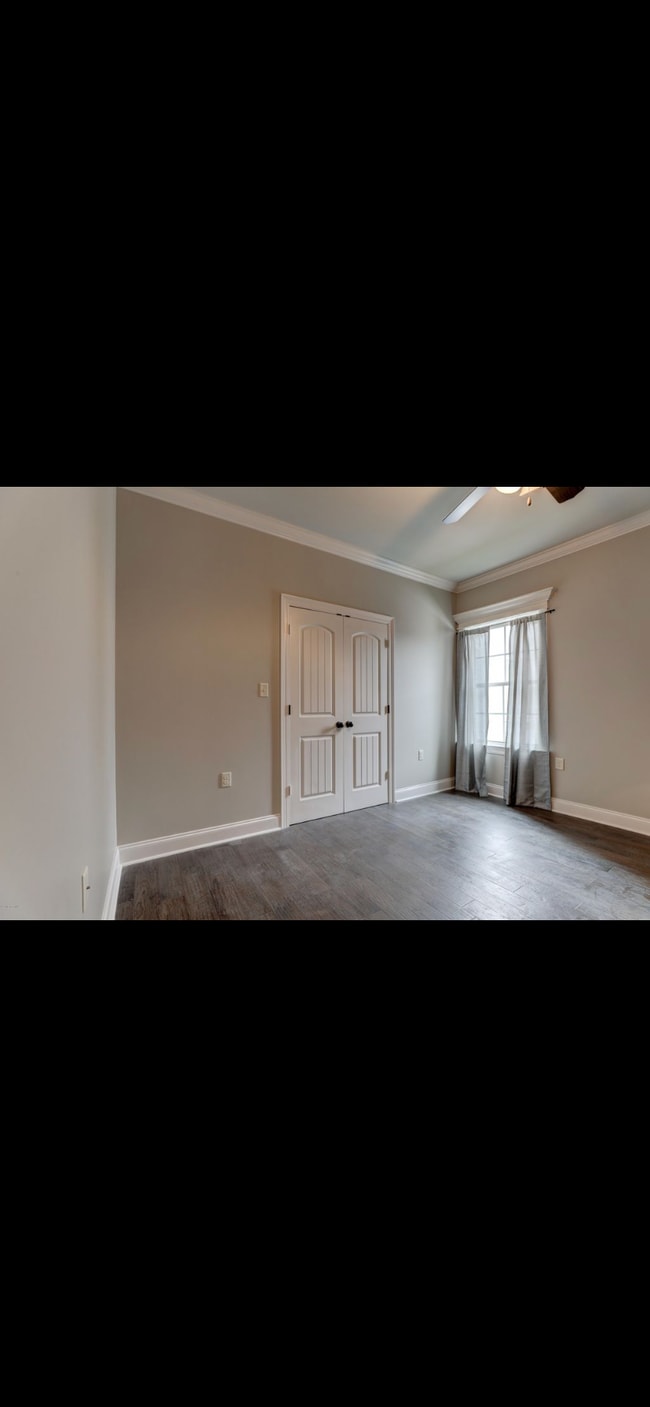 Photo - 505 N Montauban Dr