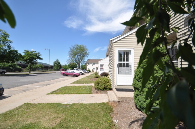 Photo - Newberry Estates
