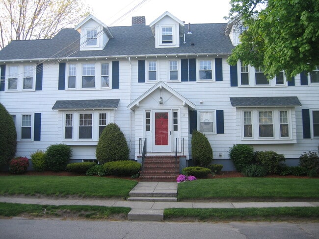 Building Photo - 38 Harvard Rd Unit 1