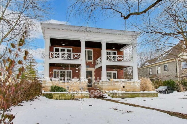 Photo - 945 Woodruff Place Middle Dr Unidad #4