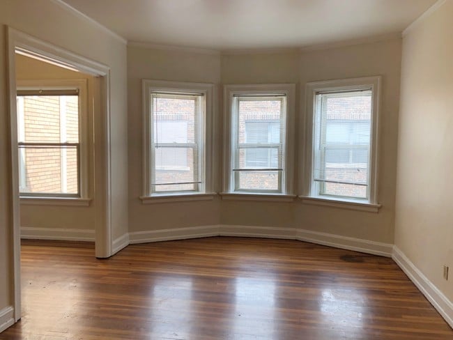 Photo - 1 & 2 Bedroom Apartments in Downtown Indianapolis - Meridian Plaza Awaits You!