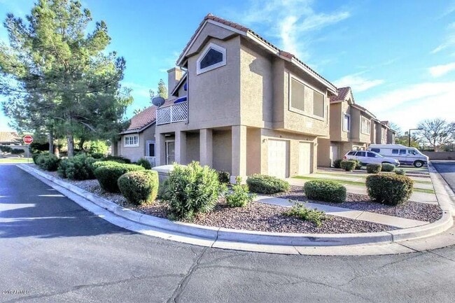 Building Photo - 1633 E Lakeside Dr Rental