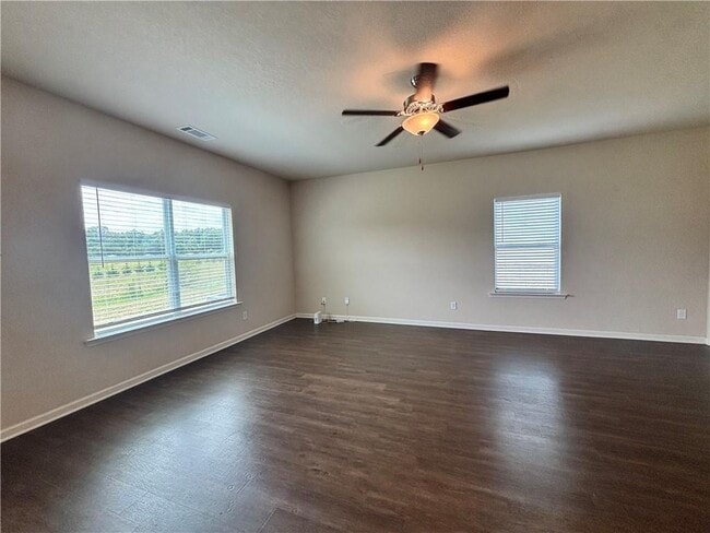 160 Innis Brk Cir SW