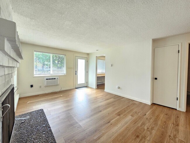 Photo - 2021-2023 N Astor Unit 2025