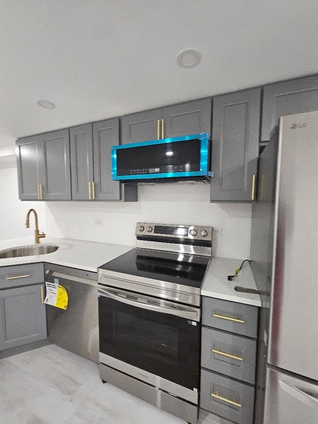 Photo - 745 E 39th St Unit 1