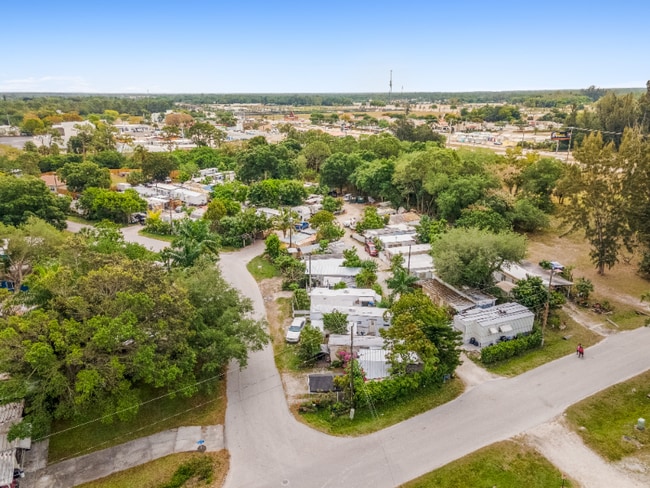 Photo - 27881 New York St