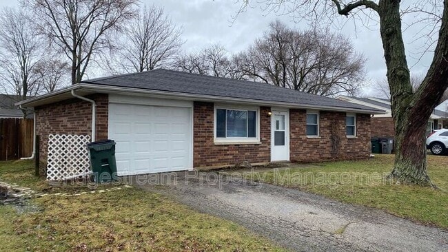 Building Photo - 2507 Foxchase Ct W