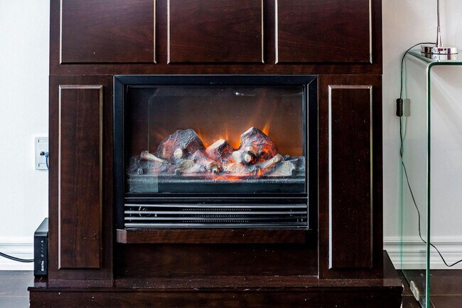 Photo - 386 Yonge St Unit SI FL78-ID1502597P