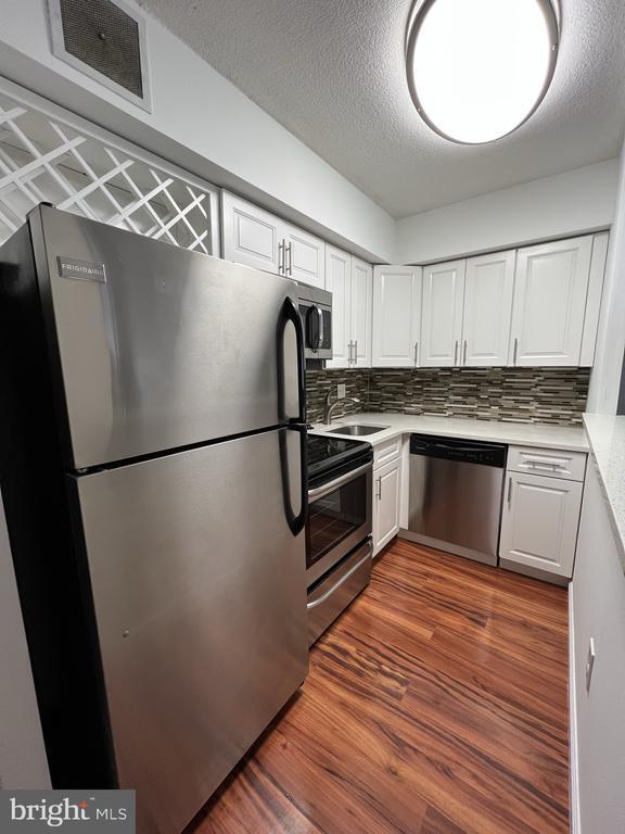 Photo - 1420 Locust St Unit 6H