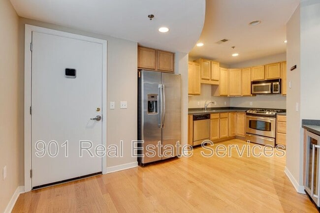 Photo - 426 N Front St Unit #303