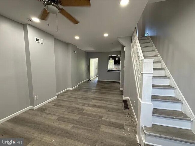 Photo - 27 E Rittenhouse St