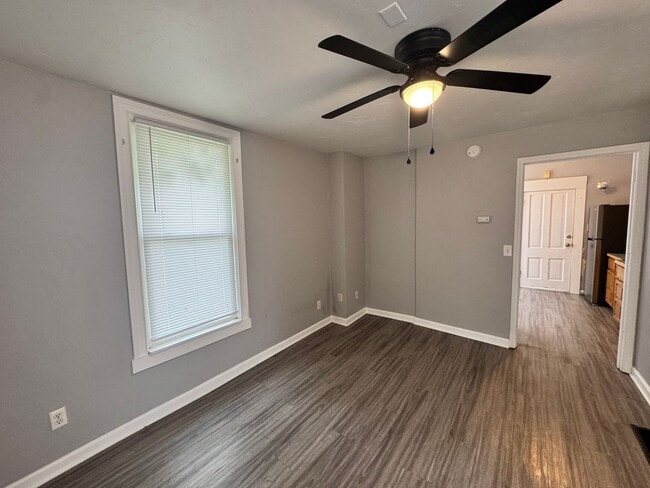 Photo - 902 N Harrison St Unidad #2