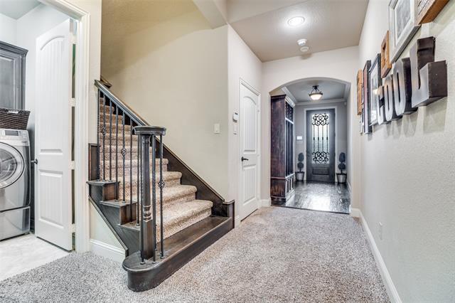 Photo - 401 Sarah Cir