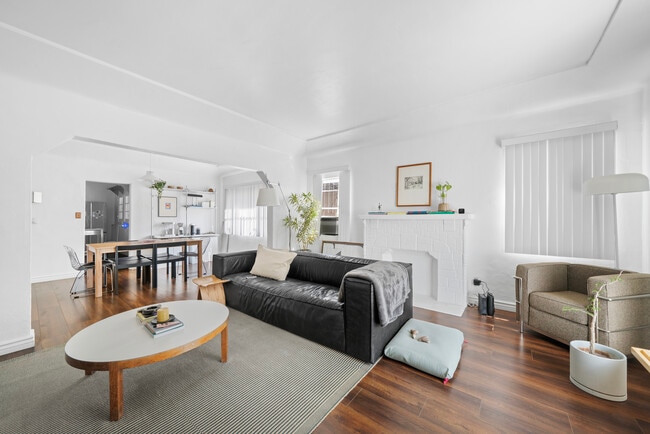 Building Photo - 5173 Pickford St